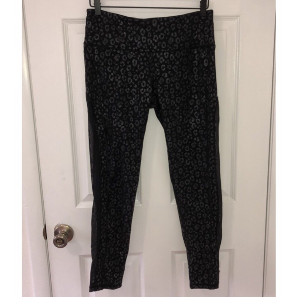 Victoria Secret Cheetah Sport Leggings